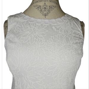 Lilly Pulitzer White on White Screen Printed Shift Dress Size 6